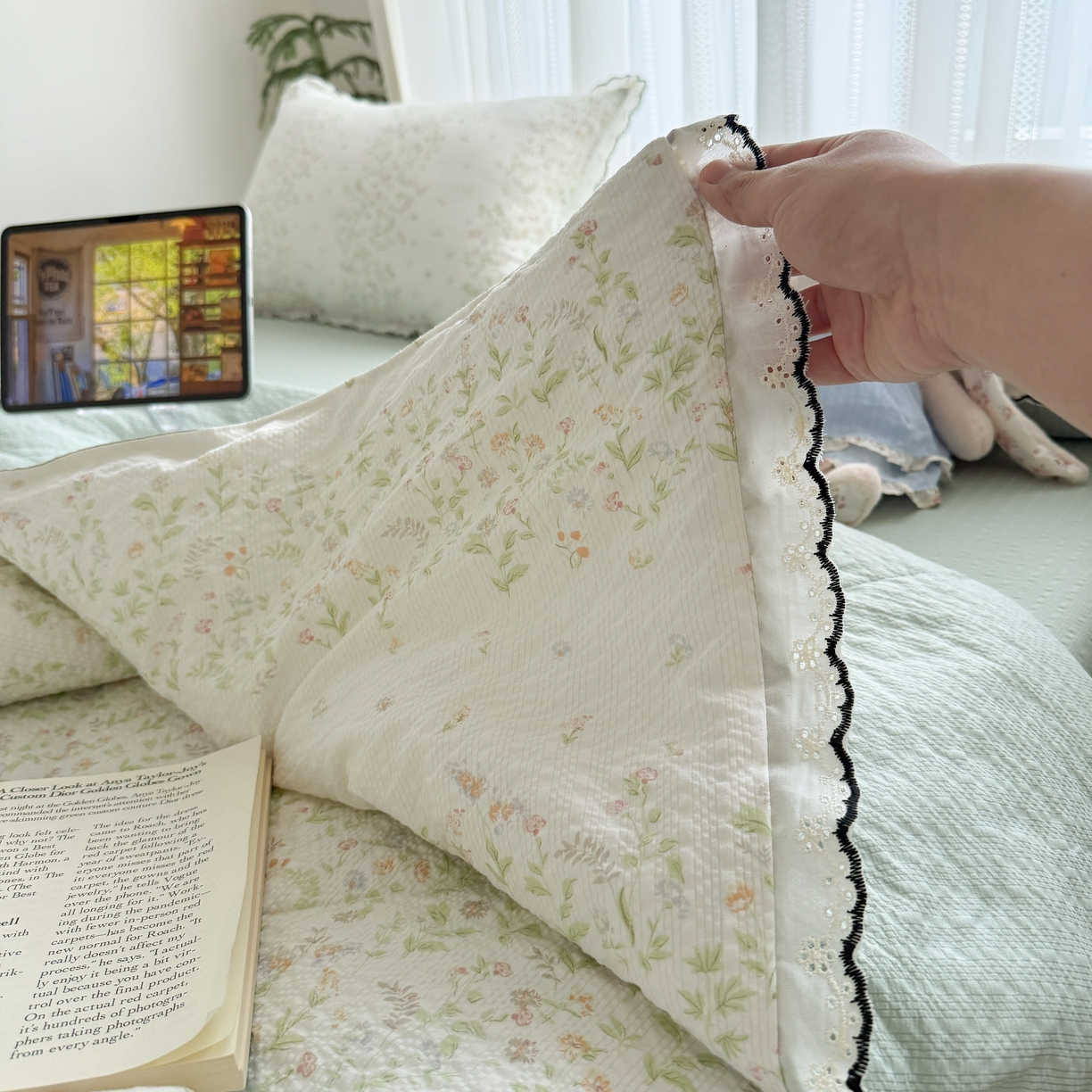 91家纺网 家纺一手货源 找家纺 欧尚 2026新款蕾丝花边夏被款四件套 绿意