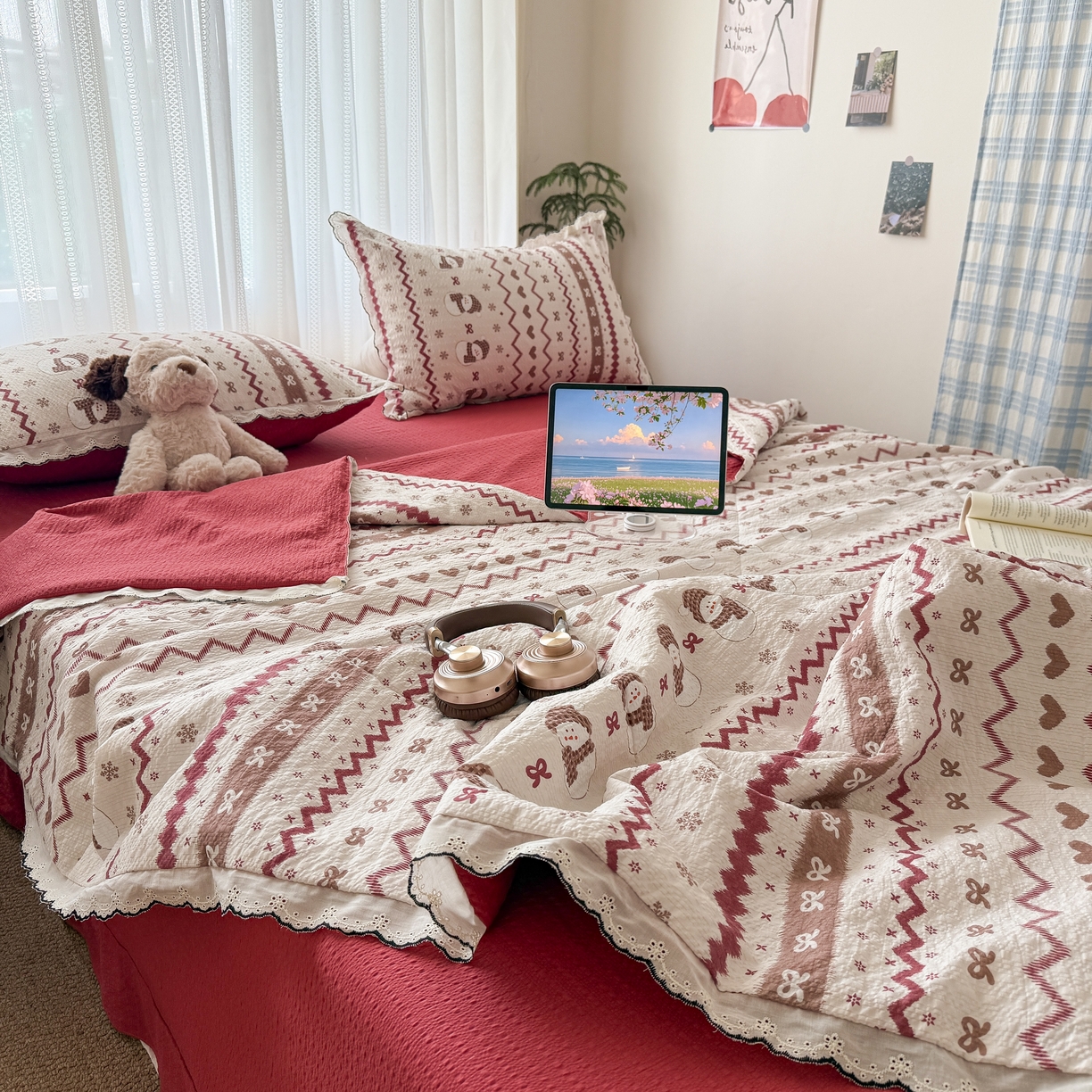 91家纺网 家纺一手货源 找家纺 欧尚 2026新款蕾丝花边夏被款四件套 雪人