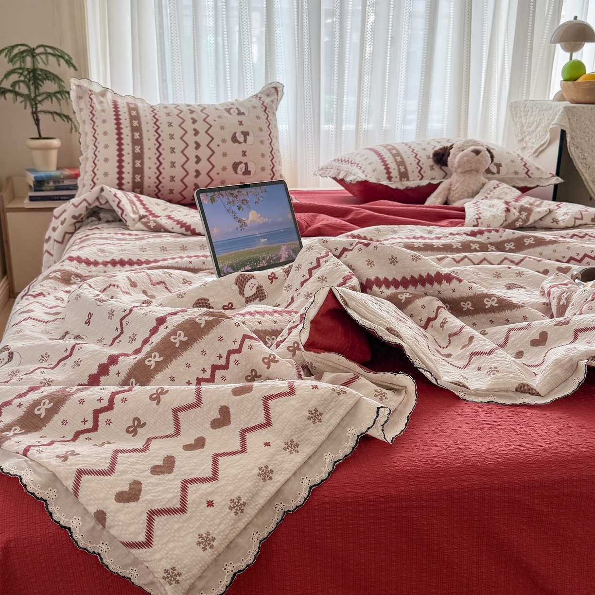 91家纺网 家纺一手货源 找家纺 欧尚 2026新款蕾丝花边夏被款四件套 雪人