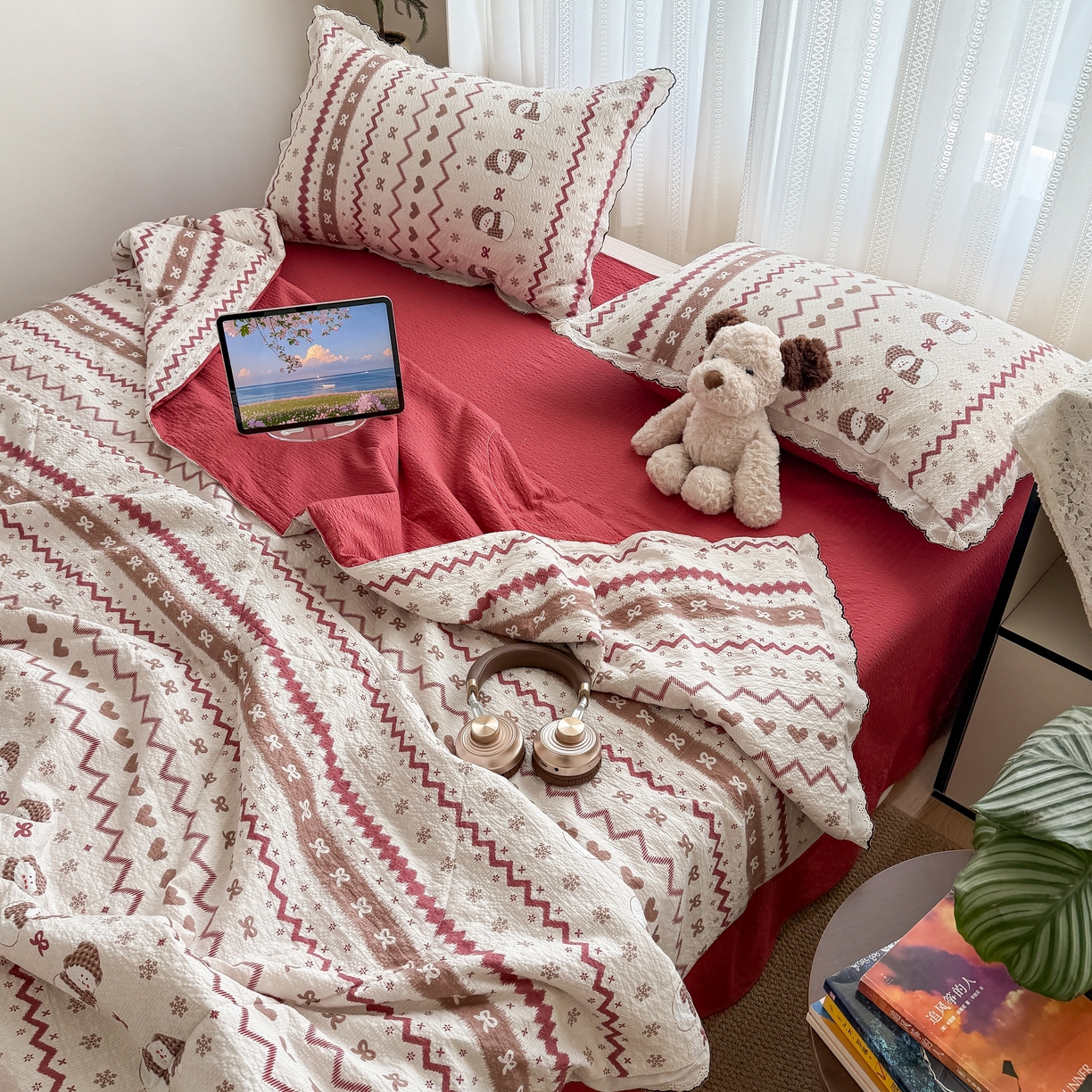 91家纺网 家纺一手货源 找家纺 欧尚 2026新款蕾丝花边夏被款四件套 雪人