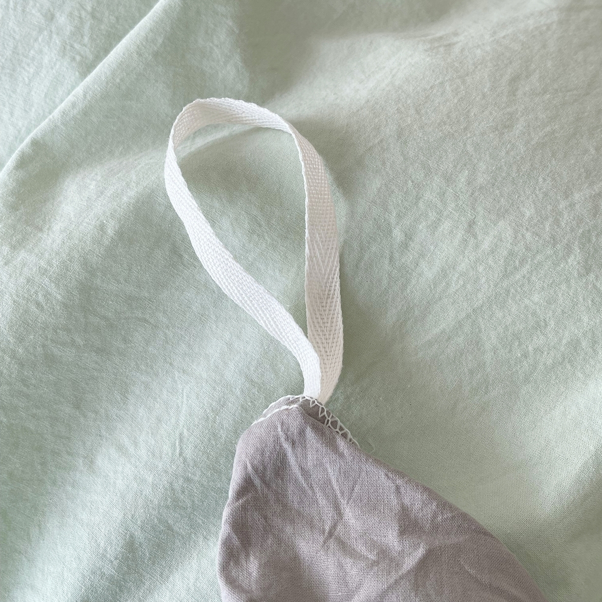 91家纺网 家纺一手货源 找家纺 春皖家纺 2026春夏新款双拼全棉水洗棉单被套被套单件单品被套 薄荷绿-浅灰