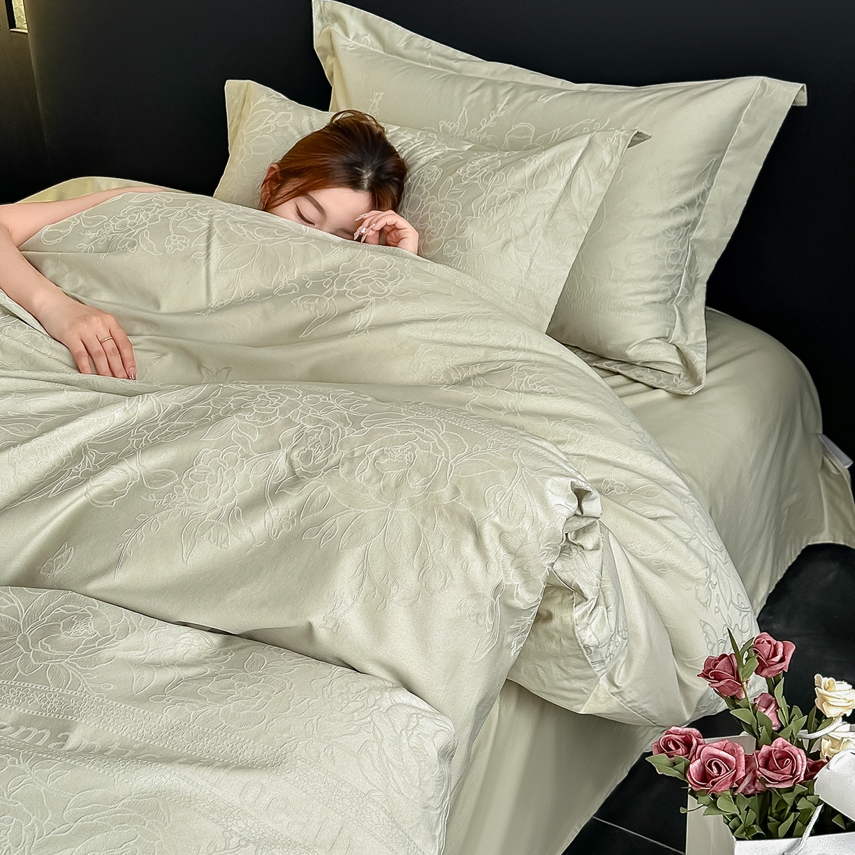 91家纺网 家纺一手货源 找家纺 宅家居 2026新款轻奢A类60支立体浮雕长绒棉纯棉提花贡缎全棉四件套光泽绸缎感三件套 恋曲花语-香槟绿