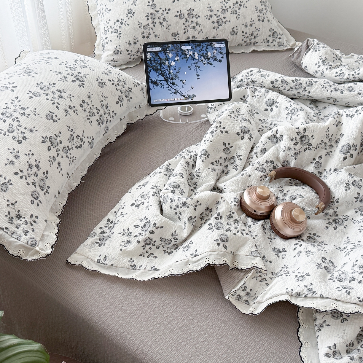 91家纺网 家纺一手货源 找家纺 欧尚 2026新款蕾丝花边夏被款四件套 只闻花香