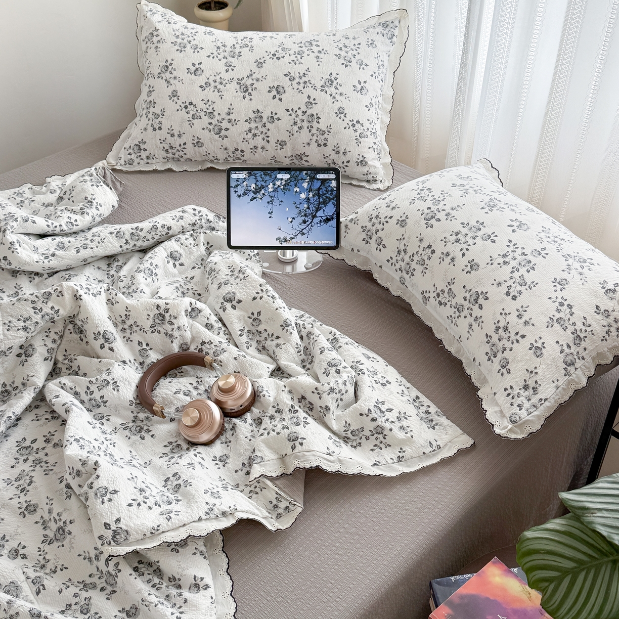 91家纺网 家纺一手货源 找家纺 欧尚 2026新款蕾丝花边夏被款四件套 只闻花香