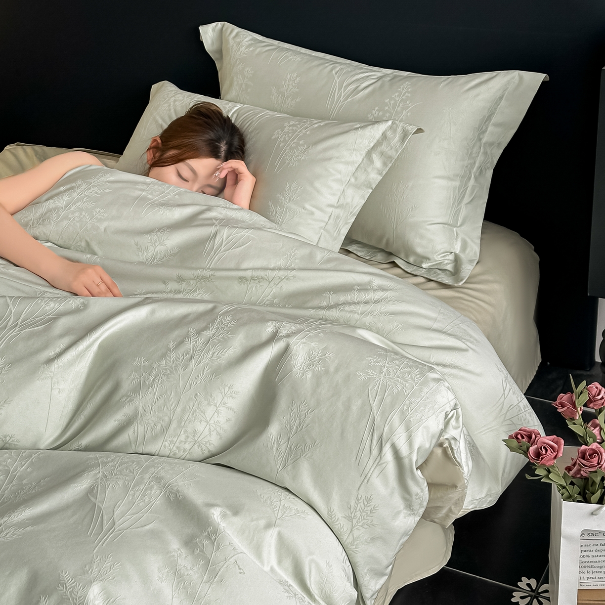 91家纺网 家纺一手货源 找家纺 宅家居 2026新款轻奢A类60支立体浮雕长绒棉纯棉提花贡缎全棉四件套光泽绸缎感三件套 清风颂雅-浅绿
