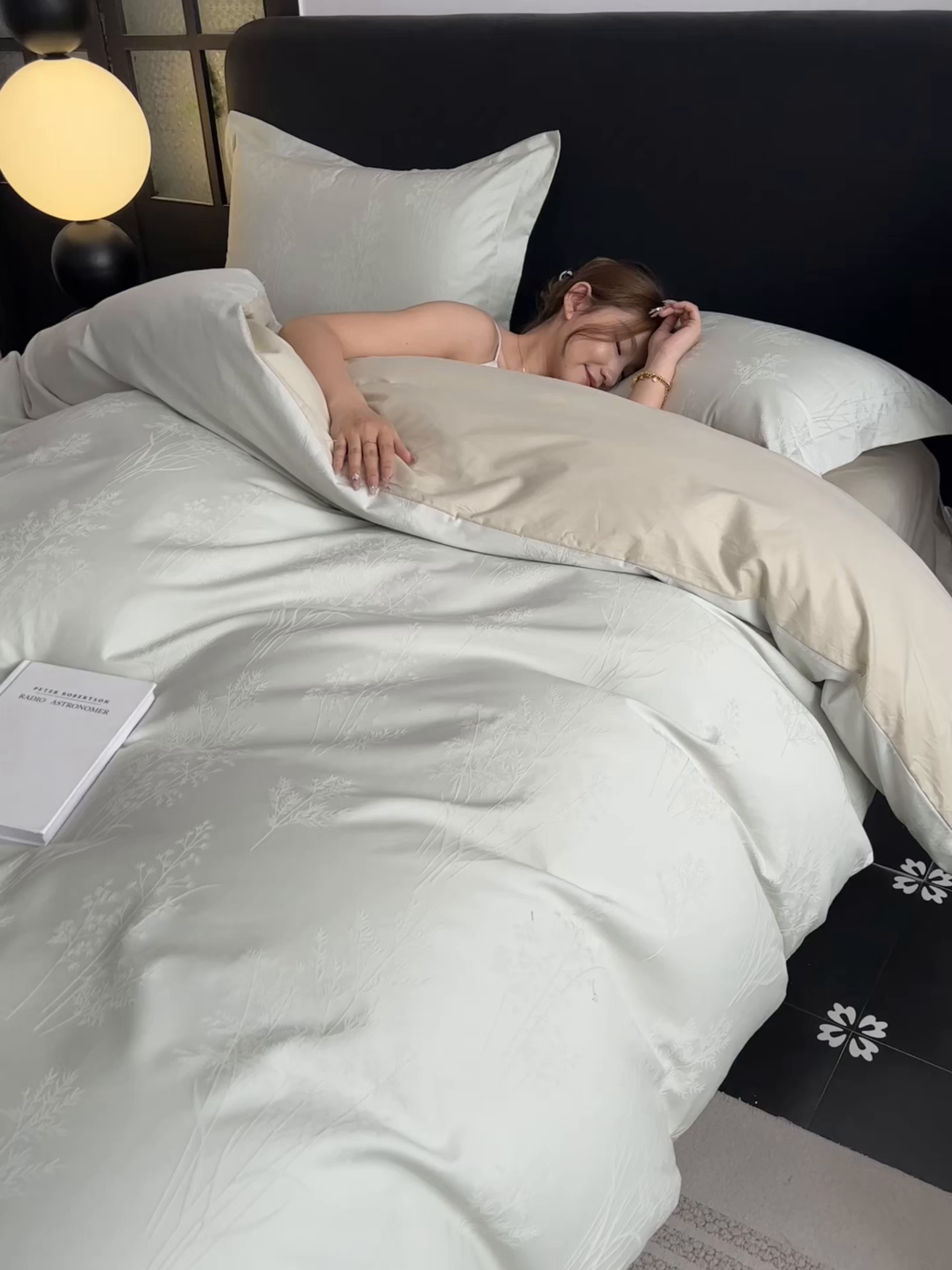 91家纺网 家纺一手货源 找家纺 宅家居 2026新款轻奢A类60支立体浮雕长绒棉纯棉提花贡缎全棉四件套光泽绸缎感三件套 清风颂雅-浅绿