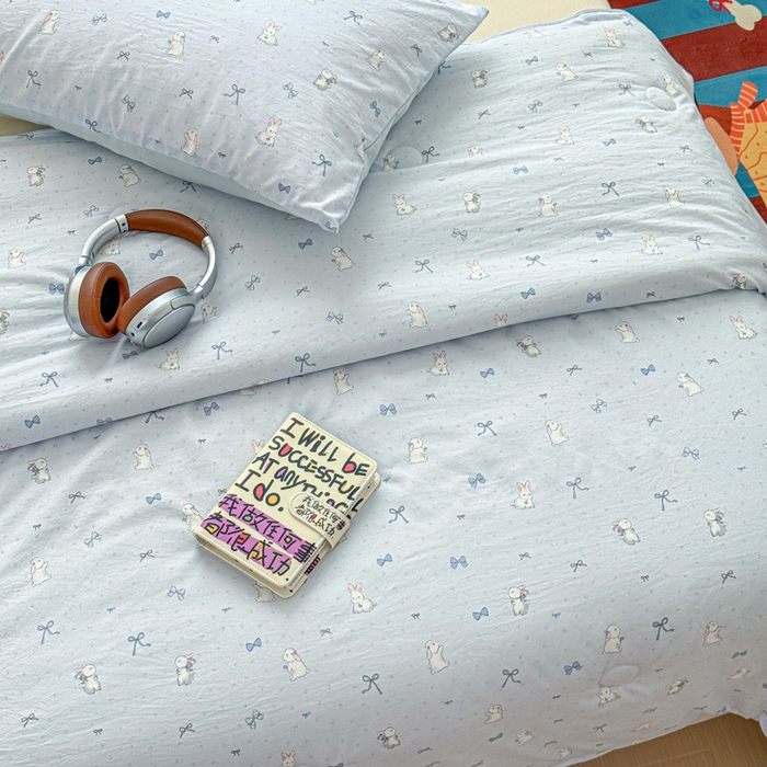 91家纺网 家纺一手货源 找家纺 漫仙阁家纺 2026新款空调被保暖透气抗菌夏被子被芯 软萌兔