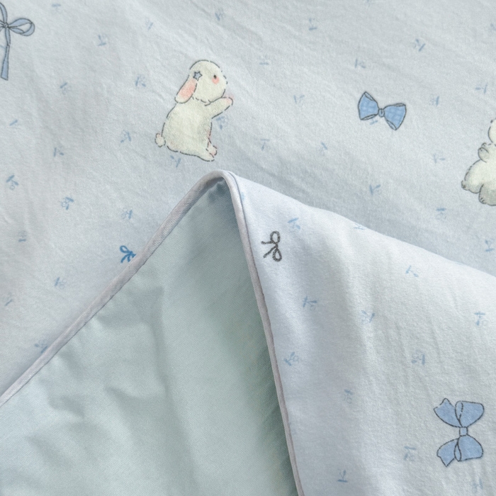 91家纺网 家纺一手货源 找家纺 漫仙阁家纺 2026新款空调被保暖透气抗菌夏被子被芯 软萌兔