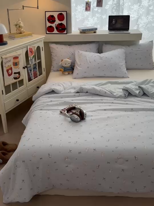 91家纺网 家纺一手货源 找家纺 漫仙阁家纺 2026新款空调被保暖透气抗菌夏被子被芯 软萌兔