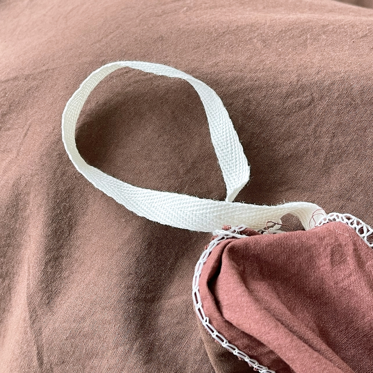 91家纺网 家纺一手货源 找家纺 春皖家纺 2026春夏新款双拼全棉水洗棉单被套被套单件单品被套 慕斯棕-可可红