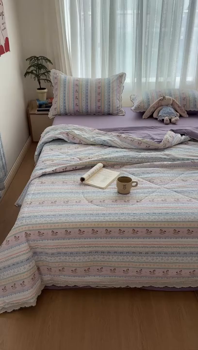 91家纺网 家纺一手货源 找家纺 欧尚 2026新款蕾丝花边夏被款四件套 甜心木马