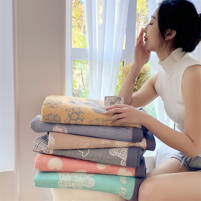 91家纺网 家纺一手货源 找家纺 兄弟坊 2026新款A类全棉三层纱多功能毛巾被夏被夏凉被（盖毯床单夏被） 组合图仅供参考不可下单