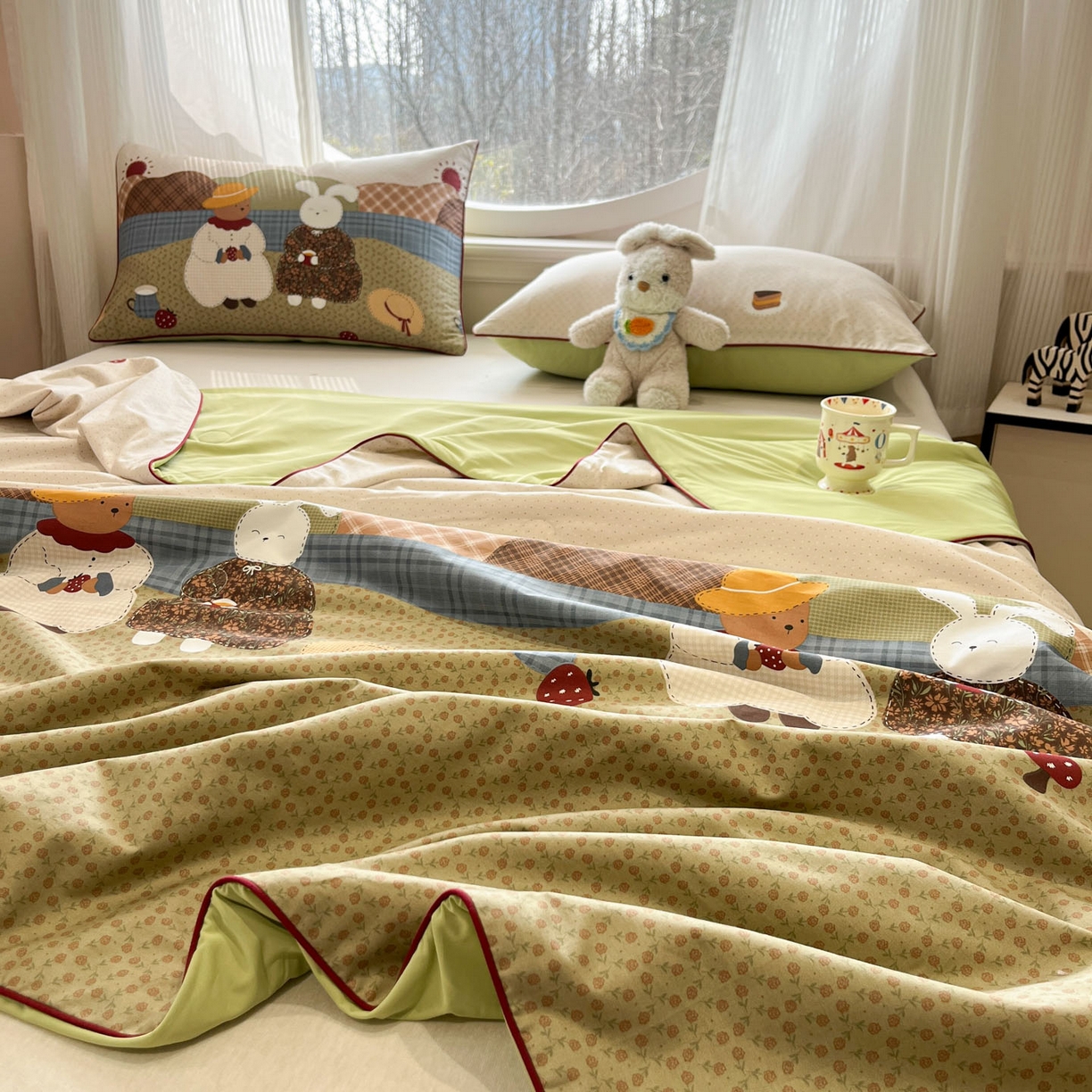 91家纺网 家纺一手货源 找家纺 羚羊语家纺 2026新款全棉印花仿锦氨凉感丝夏被100纯棉空调被卡通两用多功能被子被芯小冰皮冰淇淋夏凉被 森野茶会