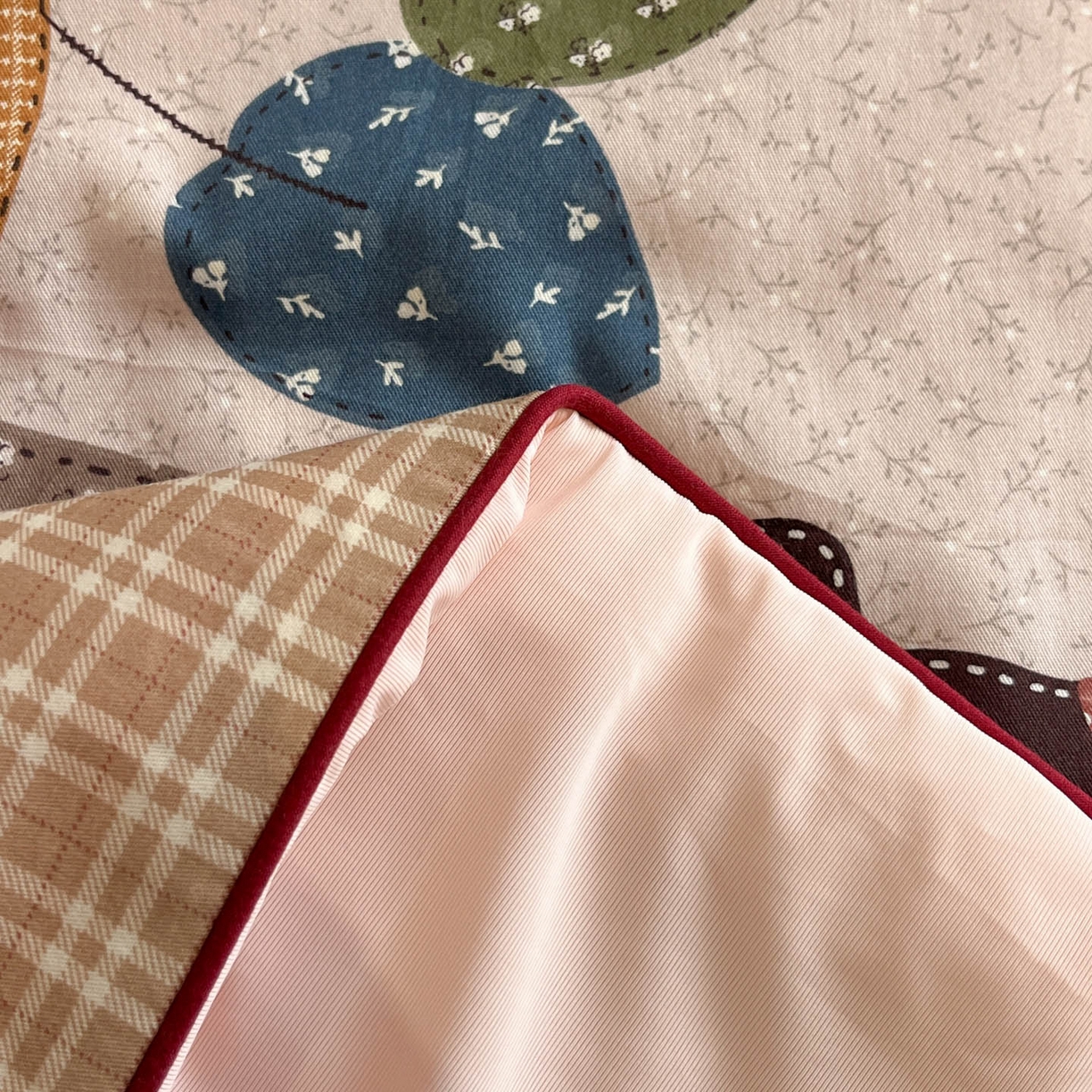 91家纺网 家纺一手货源 找家纺 羚羊语家纺 2026新款全棉印花仿锦氨凉感丝夏被100纯棉空调被卡通两用多功能被子被芯小冰皮冰淇淋夏凉被 苏西的兔子