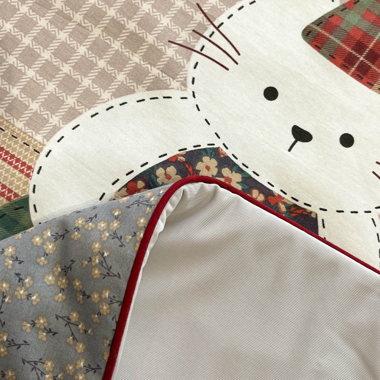 91家纺网 家纺一手货源 找家纺 羚羊语家纺 2026新款全棉印花仿锦氨凉感丝夏被100纯棉空调被卡通两用多功能被子被芯小冰皮冰淇淋夏凉被 奶芙猫