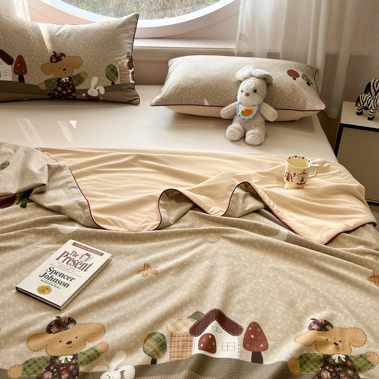 91家纺网 家纺一手货源 找家纺 羚羊语家纺 2026新款全棉印花仿锦氨凉感丝夏被100纯棉空调被卡通两用多功能被子被芯小冰皮冰淇淋夏凉被 艾尔的伙伴