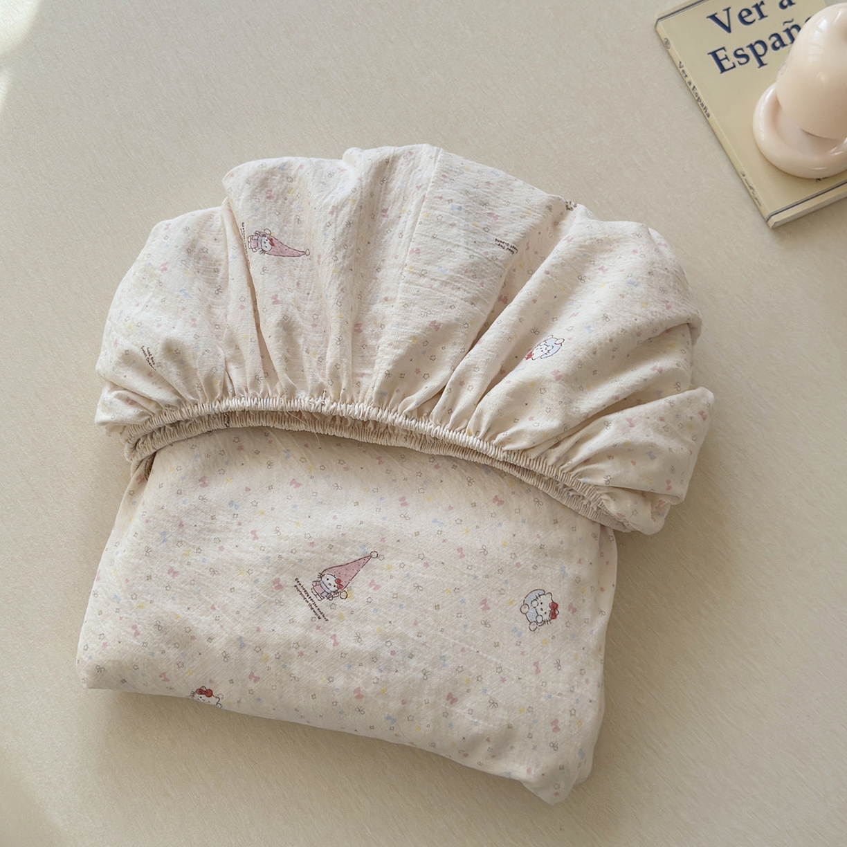 91家纺网 家纺一手货源 找家纺 恋尚羽家纺 2026新款双层纱水洗棉四件套 小矮人