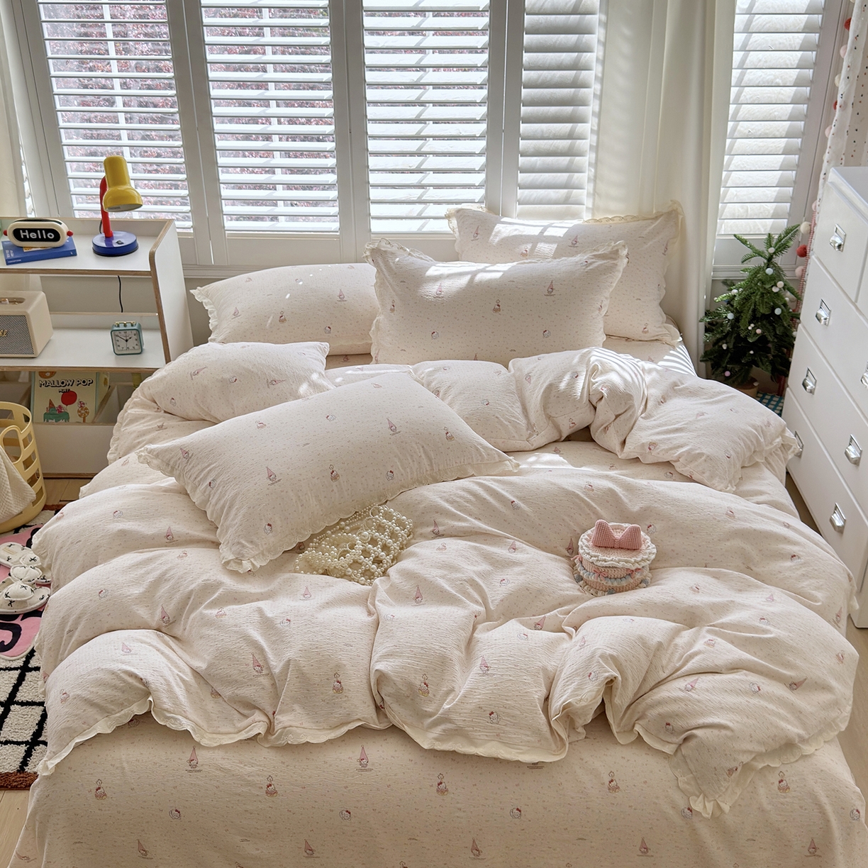 91家纺网 家纺一手货源 找家纺 恋尚羽家纺 2026新款双层纱水洗棉四件套 小矮人