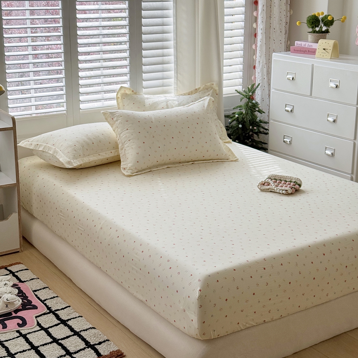 91家纺网 家纺一手货源 找家纺 恋尚羽家纺 2026新款双层纱水洗棉四件套 花香丽影