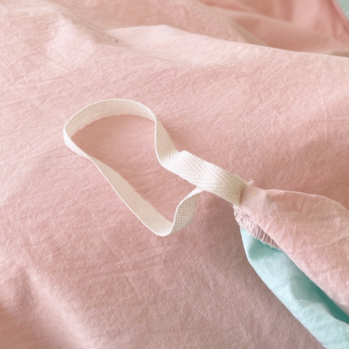 91家纺网 家纺一手货源 找家纺 春皖家纺 2026春夏新款双拼全棉水洗棉单被套被套单件单品被套 樱花粉-翠兰