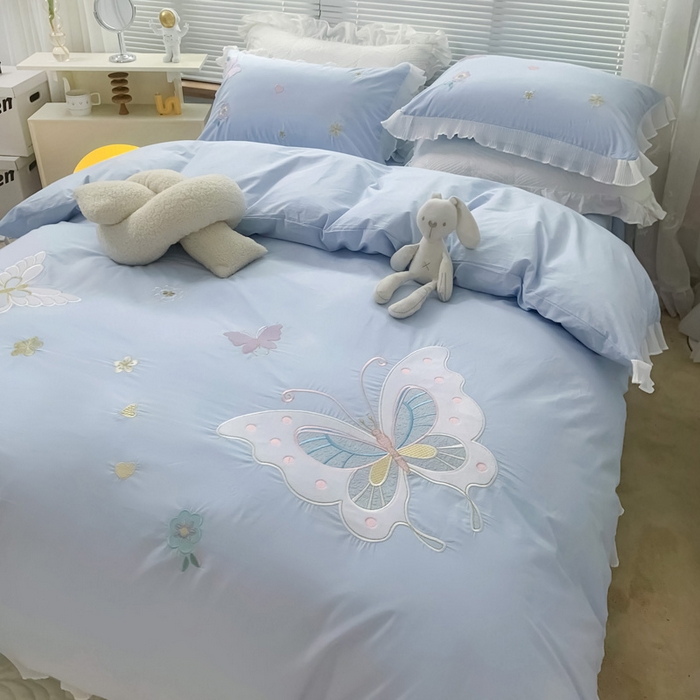 91家纺网 家纺一手货源 找家纺 （总）玉相逢 2026新款全棉水洗棉绣花四件套-蝴蝶夫人系列（棚拍图）