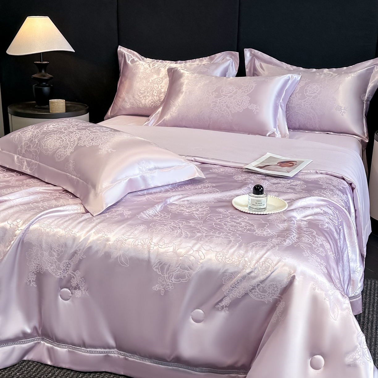 91家纺网 家纺一手货源 找家纺 （总）博纳家纺 2026新款轻奢高端色织定位提花拼角镂空款夏被四件套冰丝凉感夏被四件套繁花魅影