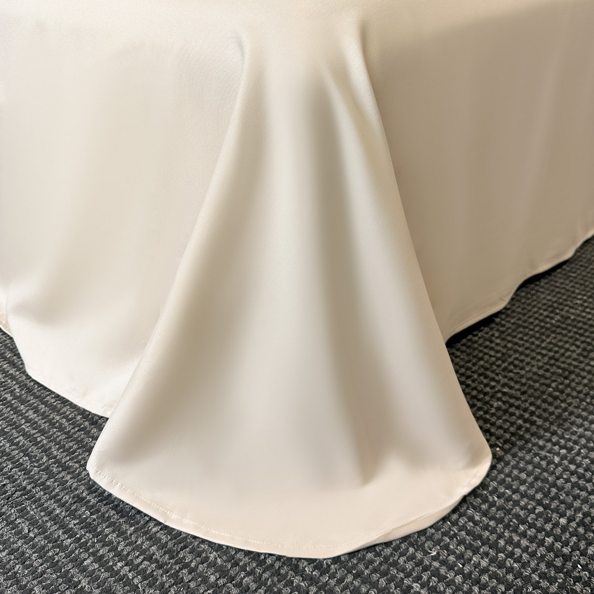 91家纺网 家纺一手货源 找家纺 博纳家纺 2026新款轻奢高端色织定位提花拼角镂空款夏被四件套冰丝凉感夏被四件套繁花魅影 香槟