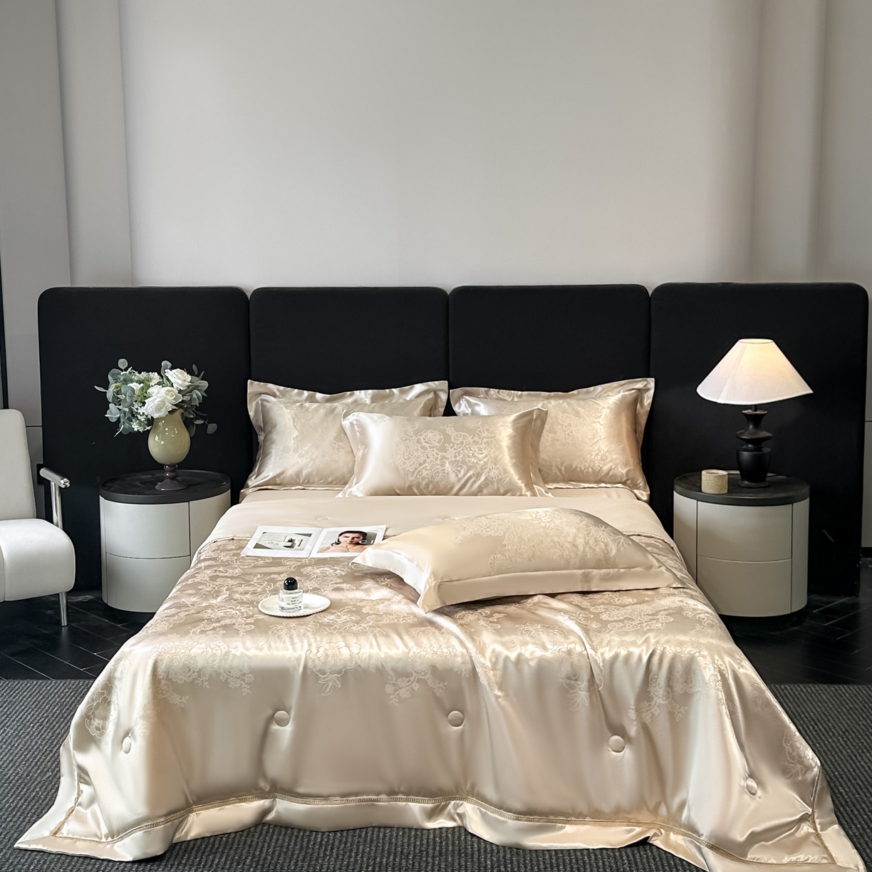 91家纺网 家纺一手货源 找家纺 博纳家纺 2026新款轻奢高端色织定位提花拼角镂空款夏被四件套冰丝凉感夏被四件套繁花魅影 香槟