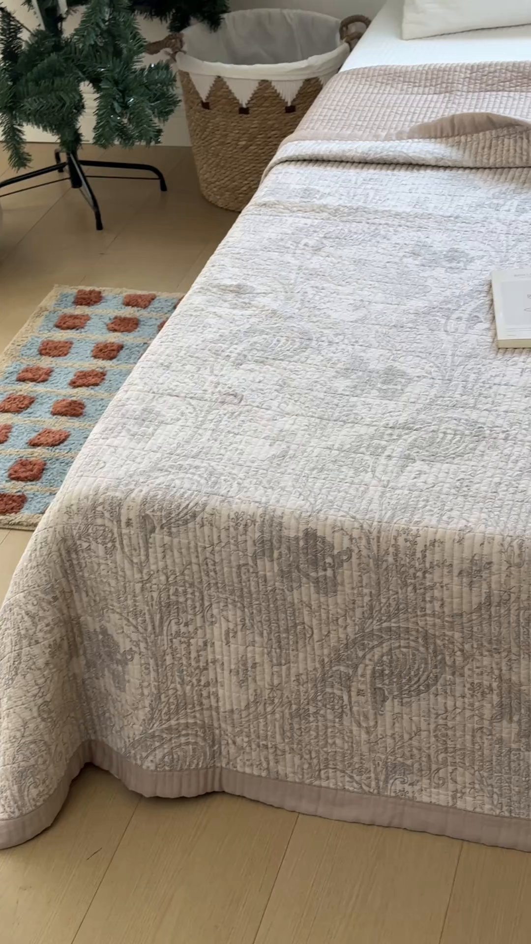 91家纺网 家纺一手货源 找家纺 床盖工厂店 2026新款双面莫代尔天丝软凉席可铺可盖单床盖床盖单件 香岛巴黎-咖