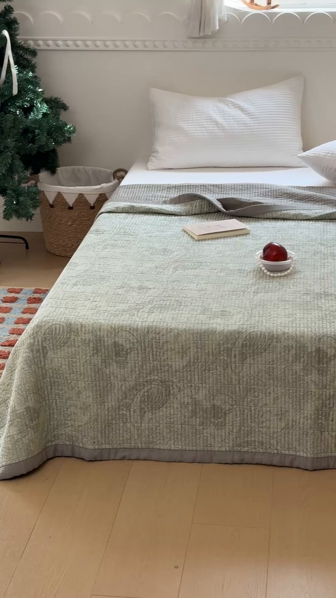 91家纺网 家纺一手货源 找家纺 床盖工厂店 2026新款双面莫代尔天丝软凉席可铺可盖单床盖床盖单件 香岛巴黎-绿