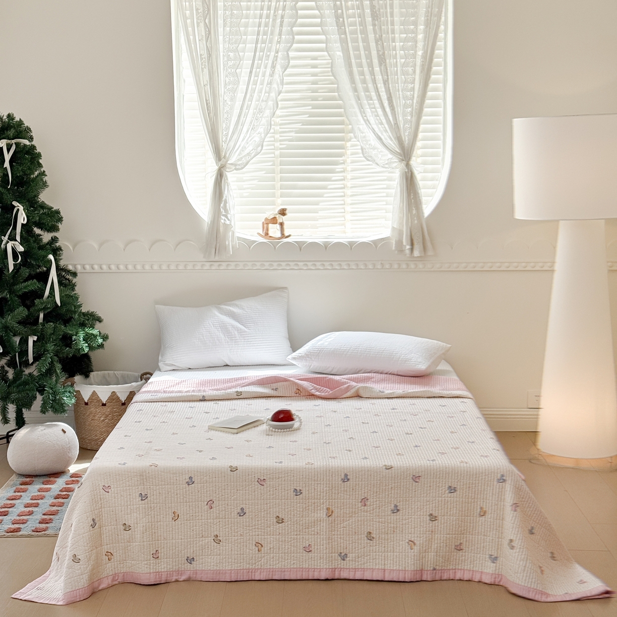 91家纺网 家纺一手货源 找家纺 床盖工厂店 2026新款双面莫代尔天丝软凉席可铺可盖单床盖床盖单件 旋转木马