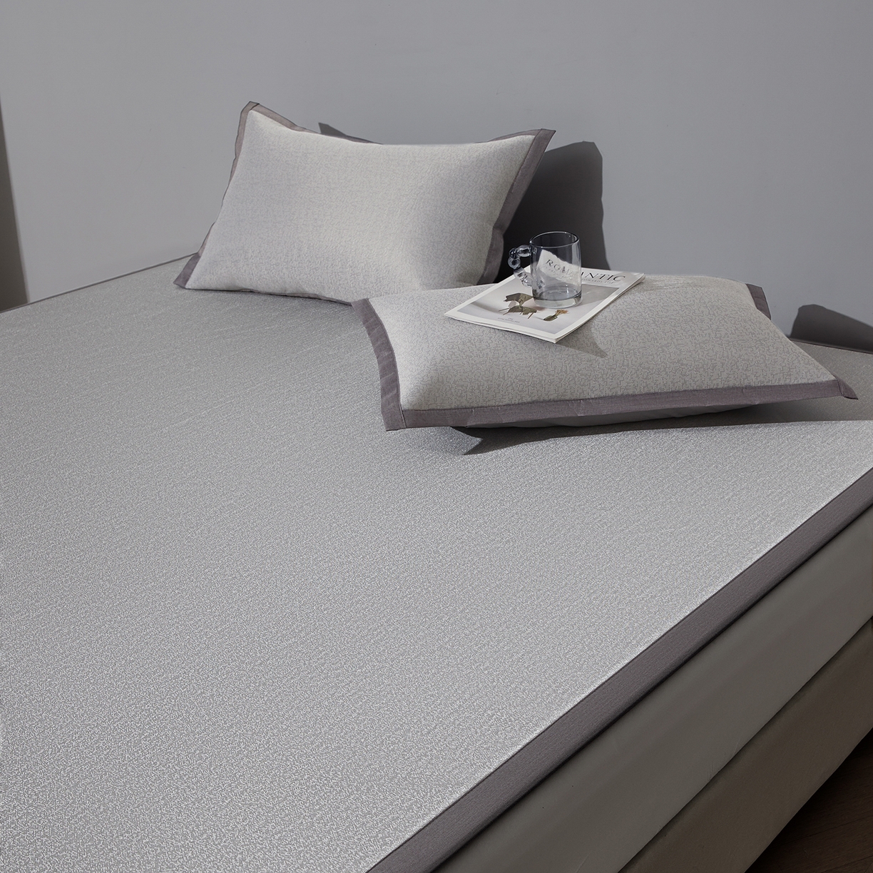 91家纺网 家纺一手货源 找家纺 航途席业 2026新款清澜肌理粗冰丝凉席席子-可机洗 灰