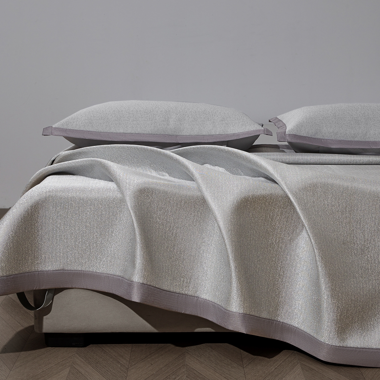 91家纺网 家纺一手货源 找家纺 航途席业 2026新款清澜肌理粗冰丝凉席席子-可机洗 灰