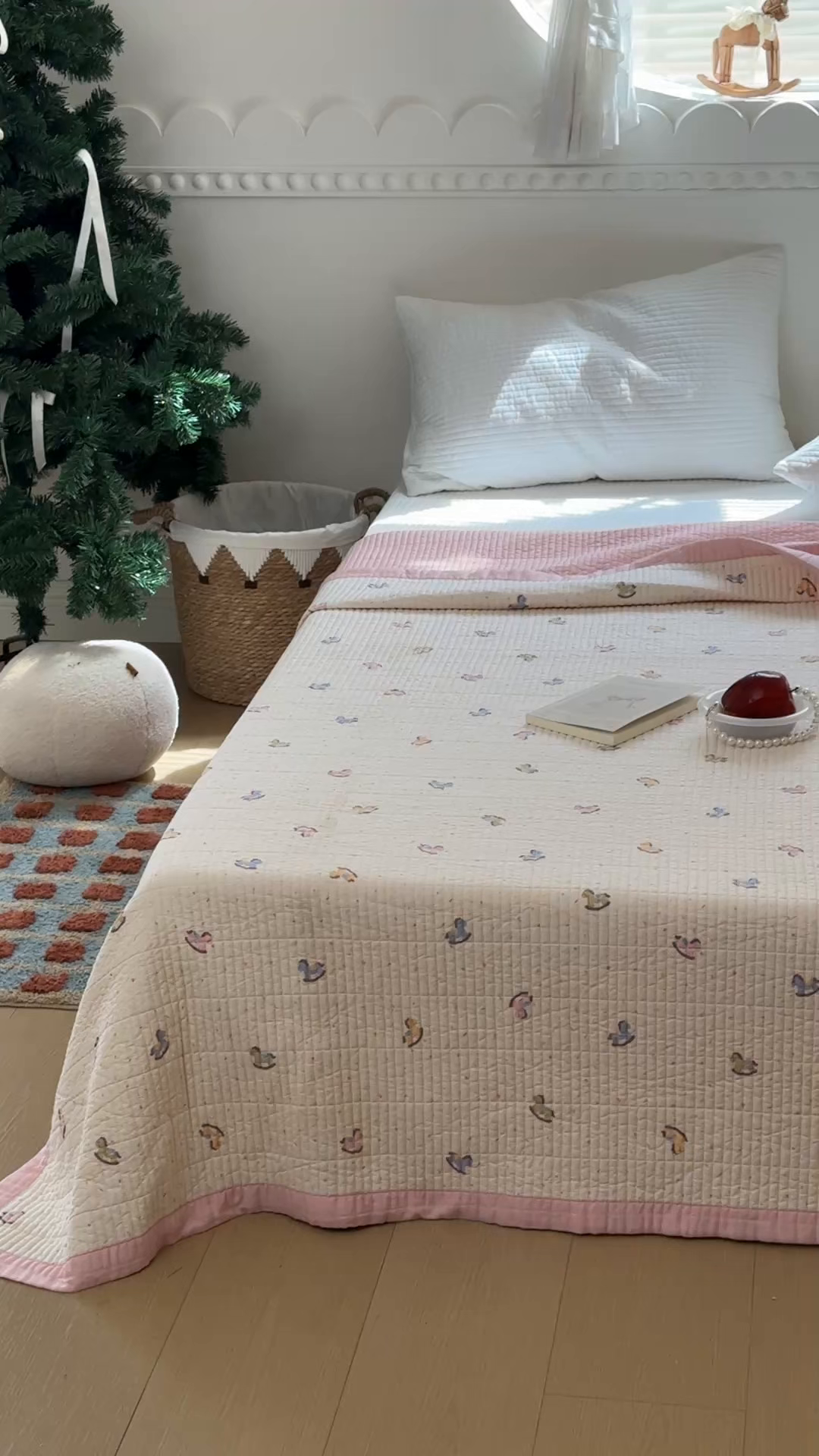 91家纺网 家纺一手货源 找家纺 床盖工厂店 2026新款双面莫代尔天丝软凉席可铺可盖单床盖床盖单件 旋转木马