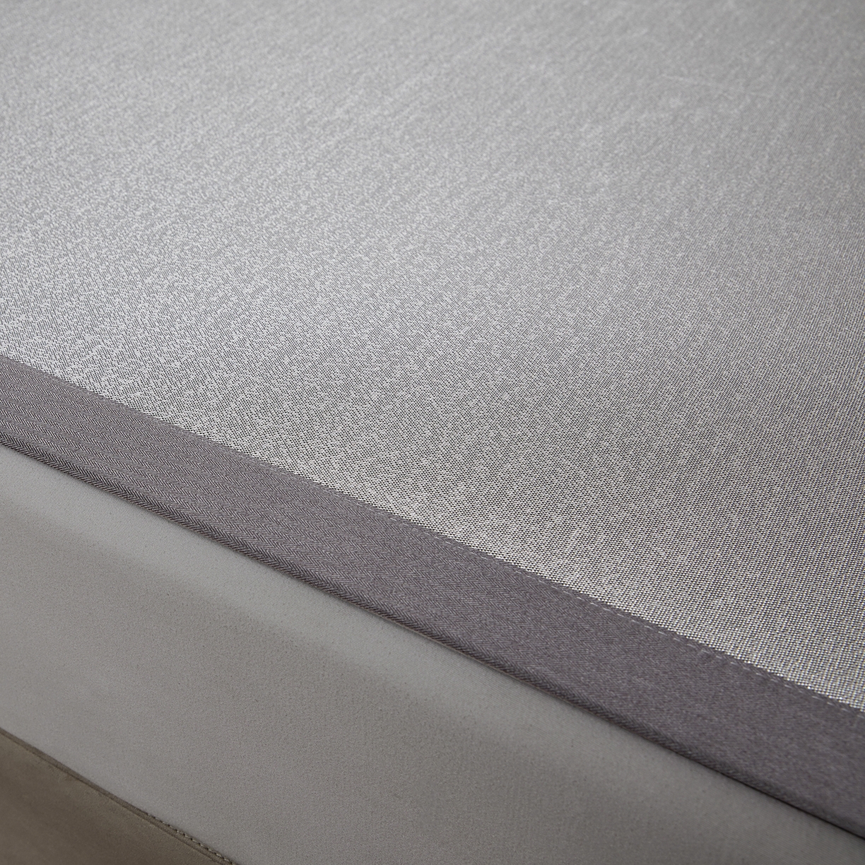 91家纺网 家纺一手货源 找家纺 航途席业 2026新款清澜肌理粗冰丝凉席席子-可机洗 灰