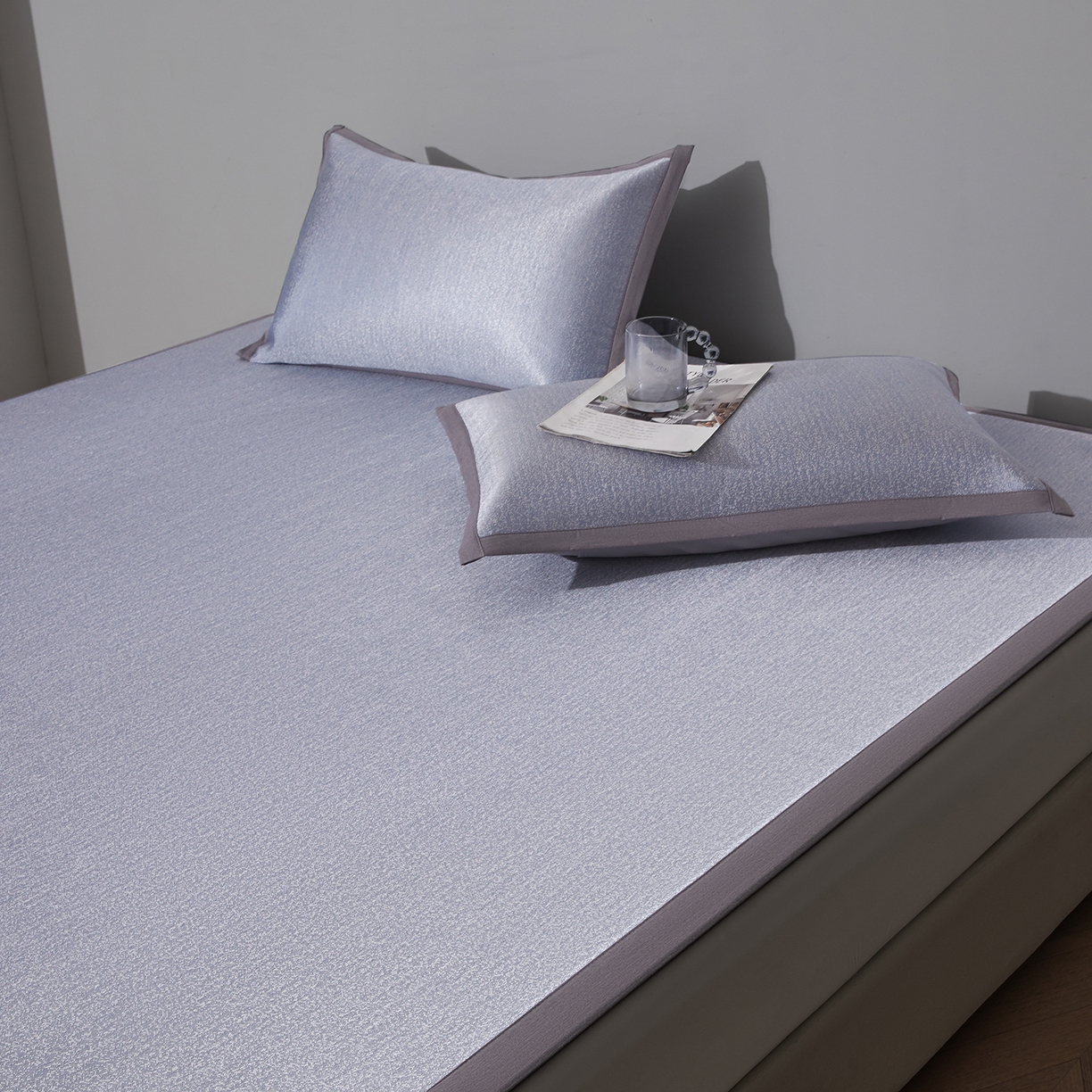 91家纺网 家纺一手货源 找家纺 航途席业 2026新款清澜肌理粗冰丝凉席席子-可机洗 蓝紫