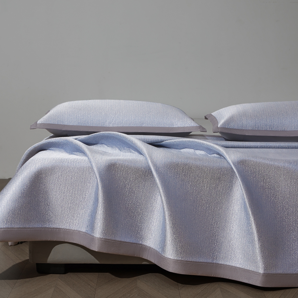 91家纺网 家纺一手货源 找家纺 航途席业 2026新款清澜肌理粗冰丝凉席席子-可机洗 蓝紫