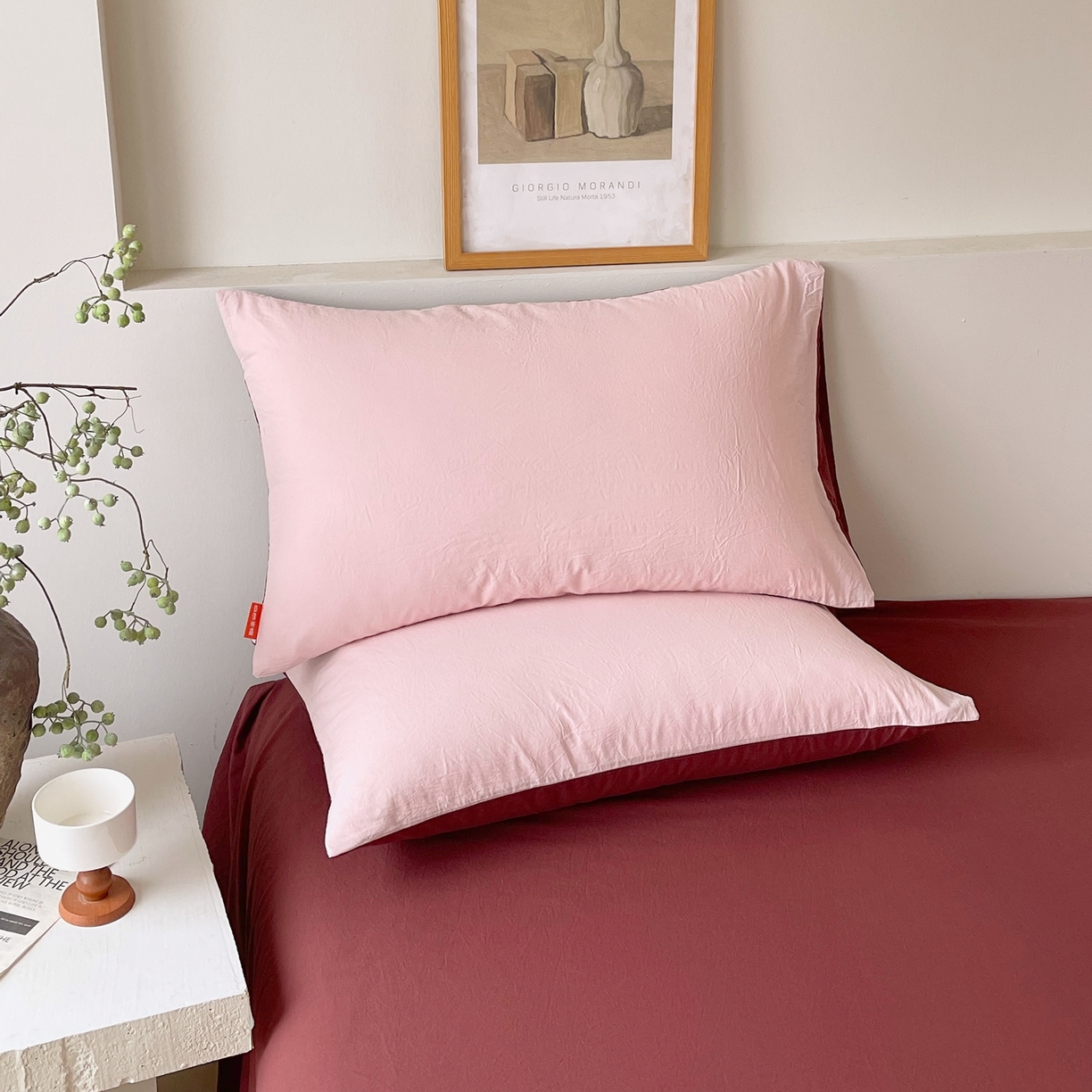 91家纺网 家纺一手货源 找家纺 春皖家纺 2026春夏新款双拼全棉水洗棉单枕套枕套单件单品枕套 樱花粉+可可红