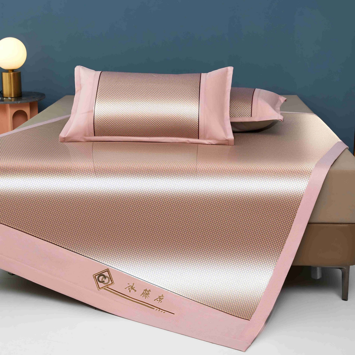 91家纺网 家纺一手货源 找家纺 席匠 2026新款冰藤三明治凉席席子 粉色