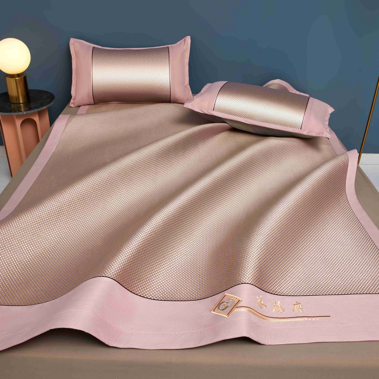 91家纺网 家纺一手货源 找家纺 席匠 2026新款冰藤三明治凉席席子 粉色