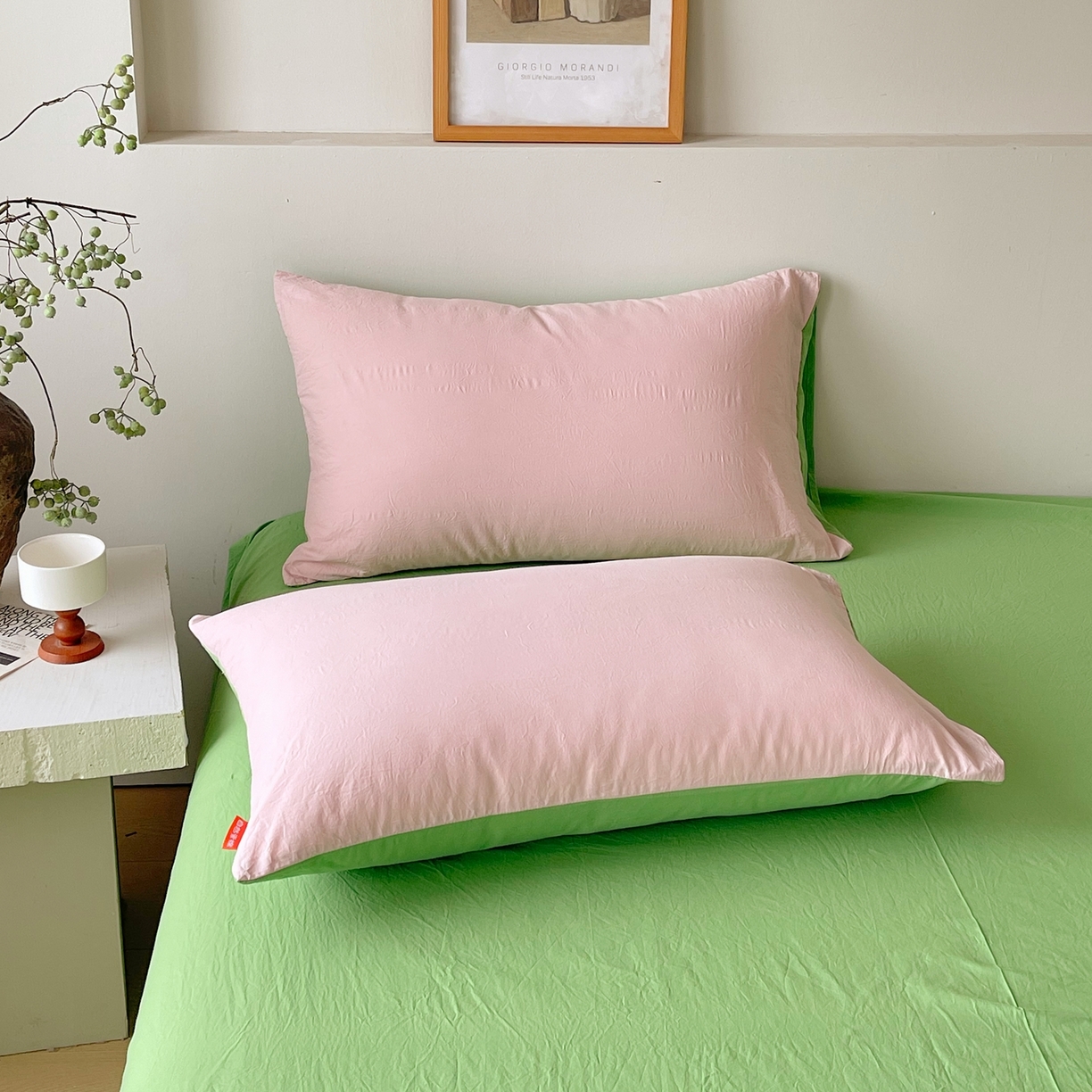 91家纺网 家纺一手货源 找家纺 春皖家纺 2026春夏新款双拼全棉水洗棉单枕套枕套单件单品枕套 樱花粉-青草绿