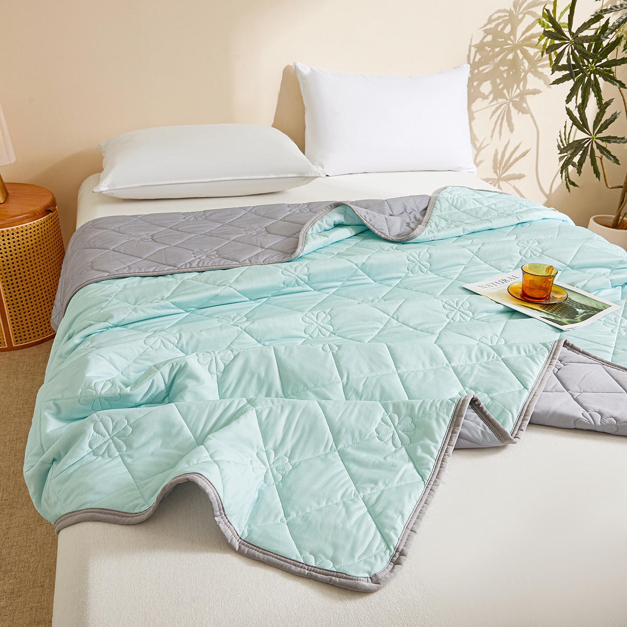 91家纺网 家纺一手货源 找家纺 （总）魅图家纺 2026新款跨境A类凉感丝夏被-中文版