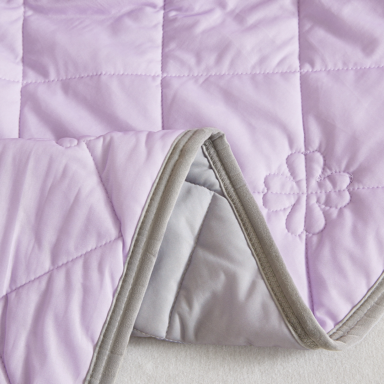 91家纺网 家纺一手货源 找家纺 魅图家纺 2026新款跨境A类凉感丝夏被-中文版 双拼-优雅紫