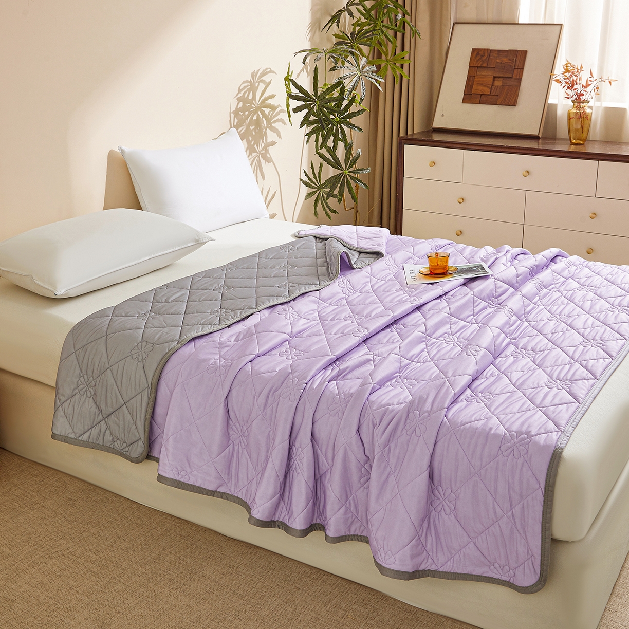 91家纺网 家纺一手货源 找家纺 魅图家纺 2026新款跨境A类凉感丝夏被-英文版 双拼 优雅紫