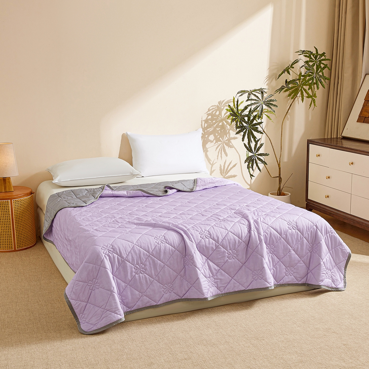 91家纺网 家纺一手货源 找家纺 魅图家纺 2026新款跨境A类凉感丝夏被-英文版 双拼 优雅紫