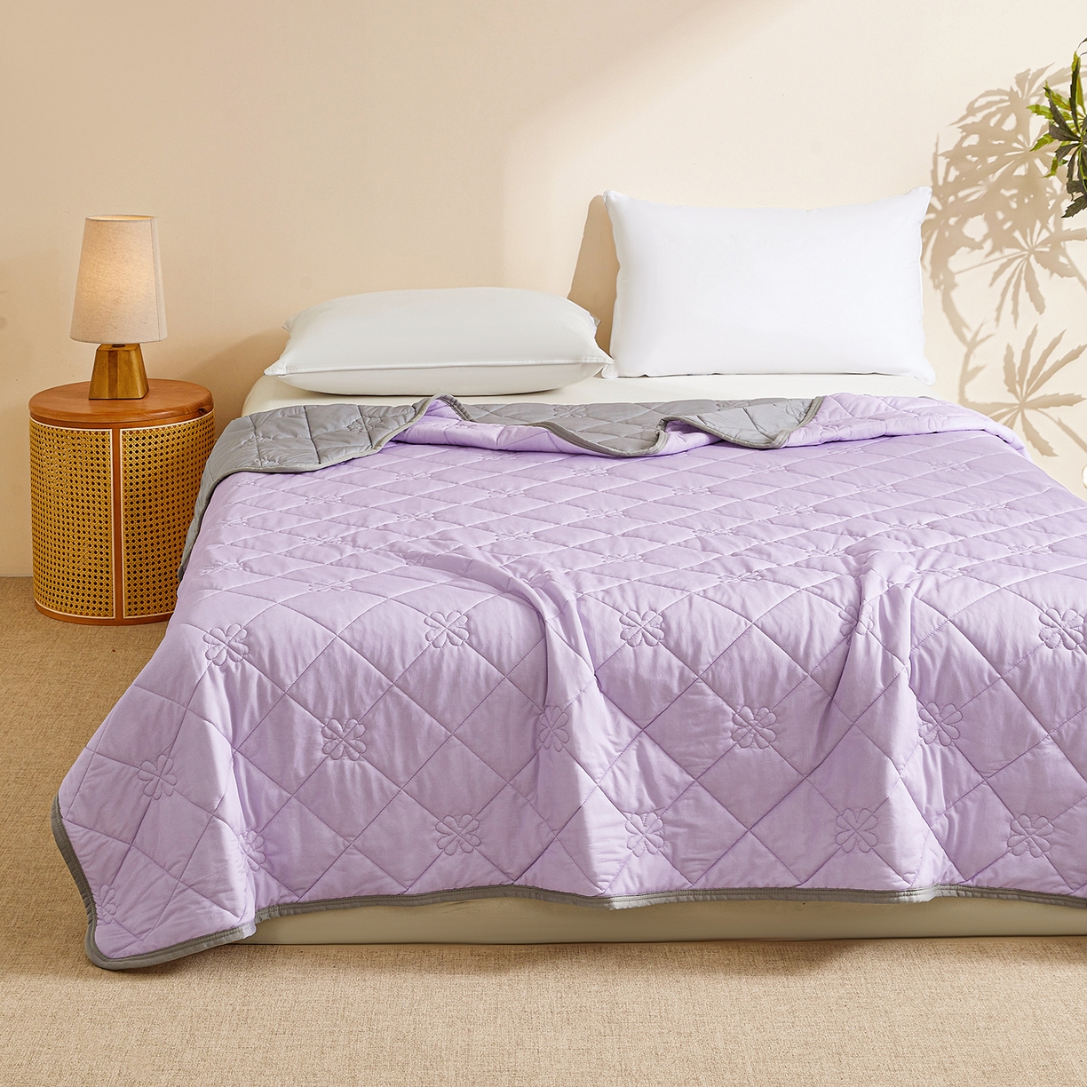 91家纺网 家纺一手货源 找家纺 魅图家纺 2026新款跨境A类凉感丝夏被-英文版 双拼 优雅紫