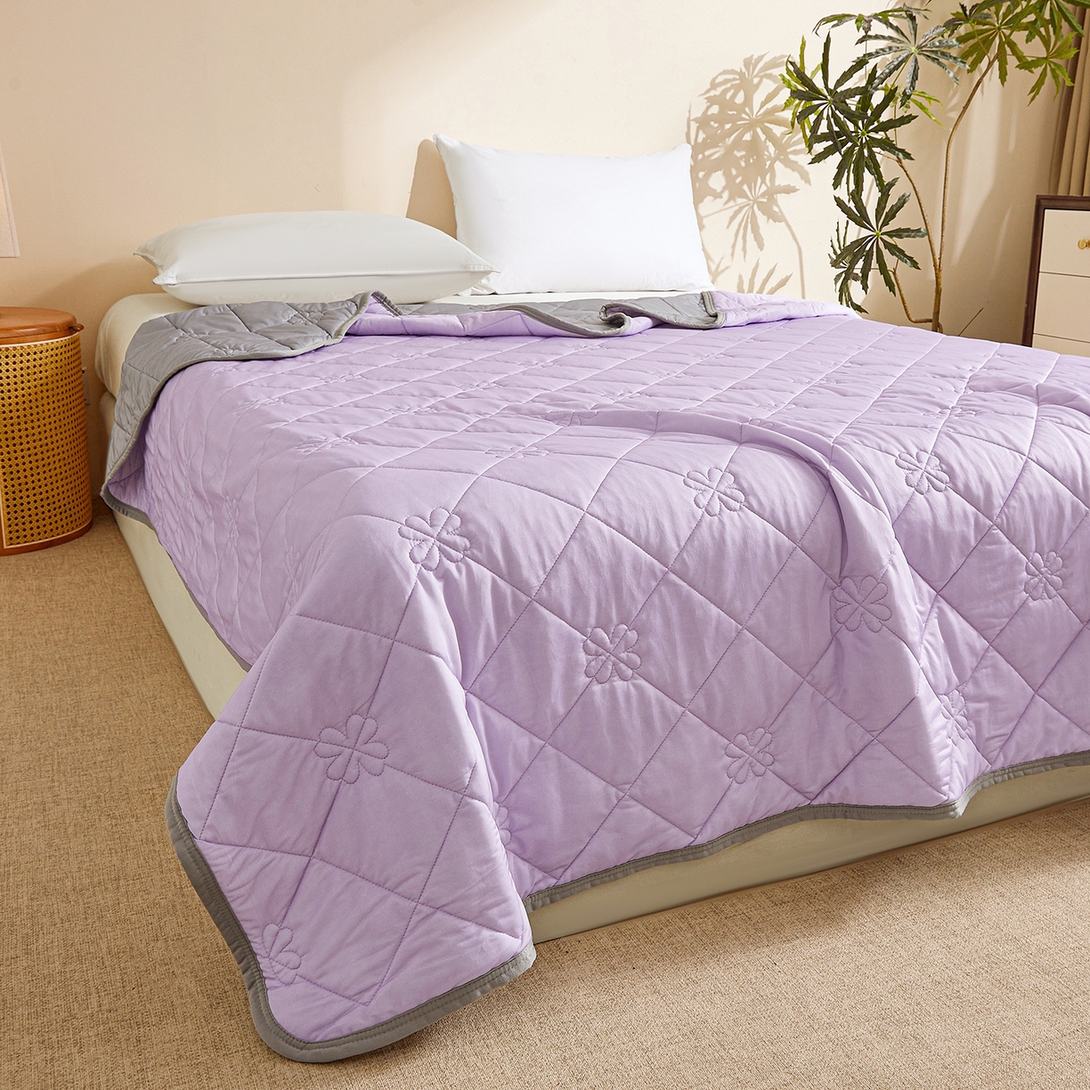 91家纺网 家纺一手货源 找家纺 魅图家纺 2026新款跨境A类凉感丝夏被-英文版 双拼 优雅紫