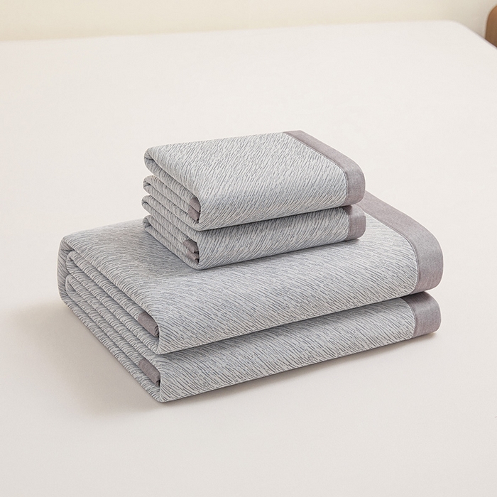 91家纺网 家纺一手货源 找家纺 航途席业 2026新款素锦色织纯冰丝席凉席席子 烟灰