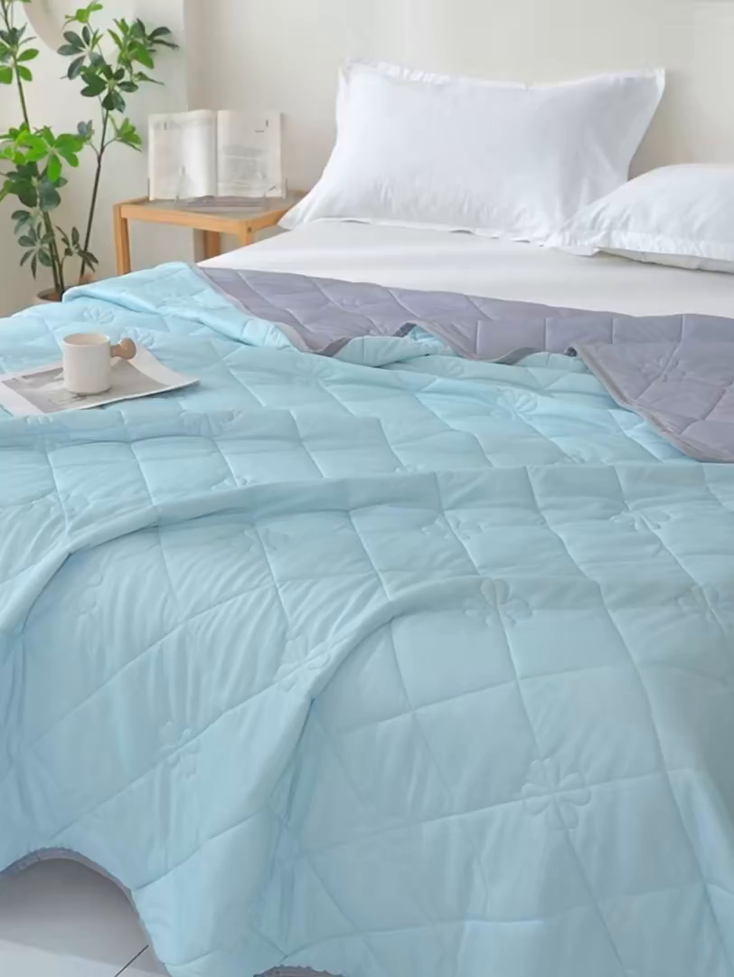 91家纺网 家纺一手货源 找家纺 （总）魅图家纺 2026新款跨境A类凉感丝夏被-英文版