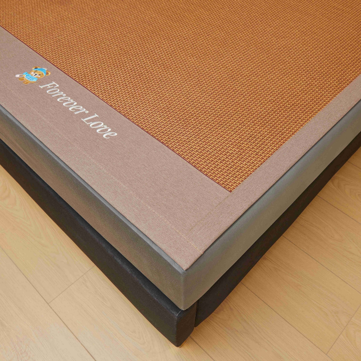 91家纺网 家纺一手货源 找家纺 席匠 2026新款小熊藤席凉席席子 步步高